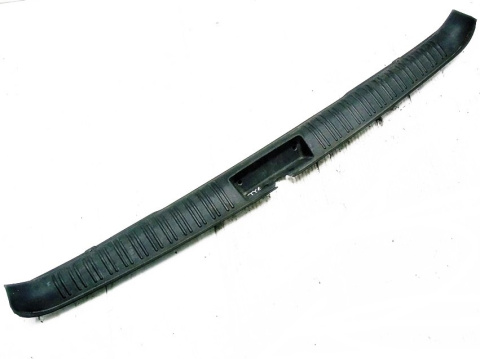 LISTWA BAGAZNIKA FORD MONDEO MK3 KOMBI 03r LISTWA BAGAZNIKA FORD MONDEO MK3 KOMBI 03r