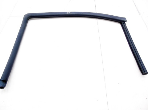 USZCZELKA SZYBY DRZWI PRAWY TYŁ PEUGEOT 406 SEDAN USZCZELKA SZYBY DRZWI PRAWY TYŁ PEUGEOT 406 SEDAN