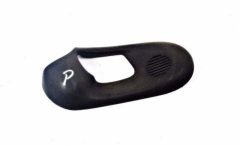 ZAŚLEPKA OBUDOWA KLAMKI PRAWA OPEL CORSA B 3D 1.0 ZAŚLEPKA OBUDOWA KLAMKI PRAWA OPEL CORSA B 3D 1.0