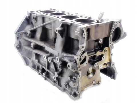 BLOK SILNIKA 1.8 16V MONDEO MK3 MAZDA 6 5 V50 S40 BLOK SILNIKA 1.8 16V MONDEO MK3 MAZDA 6 5 V50 S40