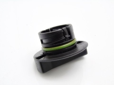 KOREK WLEWU OLEJU 2.0 16V MAZDA 6 5 MONDEO MK3 KOREK WLEWU OLEJU 2.0 16V MAZDA 6 5 MONDEO MK3