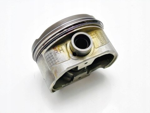 TŁOK 31040 RH 3.0 V6 VVTI GS300 IS300 CROWN REIZ TŁOK 31040 RH 3.0 V6 VVTI GS300 IS300 CROWN REIZ