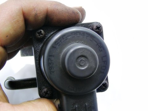 ZAWÓR EGR 1.8 16V MONDEO MK3 MAZDA 6 5 MX5 V50 S40 ZAWÓR EGR 1.8 16V MONDEO MK3 MAZDA 6 5 MX5 V50 S40