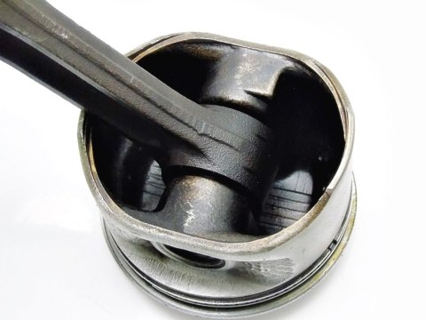 TŁOK KORBOWÓD 047E 1.4 8V MPI SKODA FABIA AZE AQW TŁOK KORBOWÓD 047E 1.4 8V MPI SKODA FABIA AZE AQW