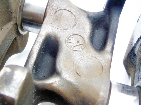 WAŁ KORBOWY 1.4 8V MPI SKODA FABIA AZE AQW WAŁ KORBOWY 1.4 8V MPI SKODA FABIA AZE AQW