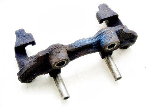 JARZMO ZACISKU PRAWY PRZÓD OPEL CORSA B 1.4 16V JARZMO ZACISKU PRAWY PRZÓD OPEL CORSA B 1.4 16V