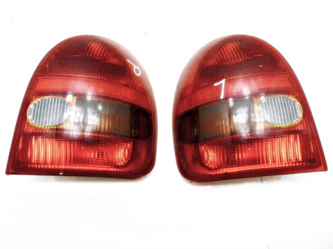 LAMPY TYŁ KOMPLET OPEL CORSA B 3D