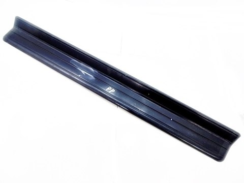 LISTWA PROGOWA PRAWY PRZÓD BMW E46 (4FL) SEDAN LISTWA PROGOWA PRAWY PRZÓD BMW E46 (4FL) SEDAN