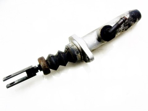 POMPKA SPRZĘGŁA AUDI 80 B3 1.8 8V POMPKA SPRZĘGŁA AUDI 80 B3 1.8 8V