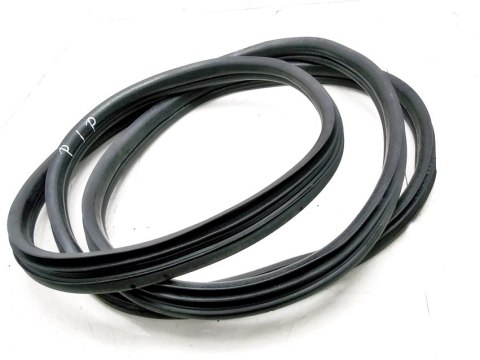 USZCZELKA DRZWI PRAWY PRZÓD FORD MONDEO MK3 KOMBI USZCZELKA DRZWI PRAWY PRZÓD FORD MONDEO MK3 KOMBI