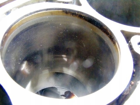 BLOK SILNIKA ARM 1.6 8V PASSAT B5 AUDI A4 BLOK SILNIKA ARM 1.6 8V PASSAT B5 AUDI A4