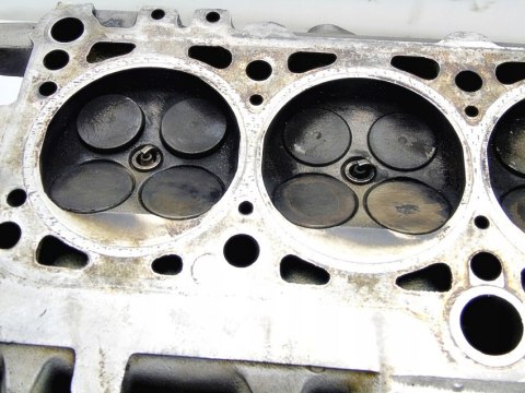 GŁOWICA 051103373A 2.0 16V PASSAT CORRADO 88-97 9A GŁOWICA 051103373A 2.0 16V PASSAT CORRADO 88-97 9A