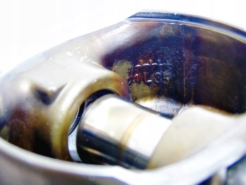 TŁOK 81L35 80.965 1.6 8V PASSAT B5 AUDI A4 TŁOK 81L35 80.965 1.6 8V PASSAT B5 AUDI A4