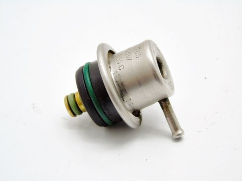 ZAWÓR LISTWY PALIWA 1.6 8V PASSAT B5 AUDI A4 ZAWÓR LISTWY PALIWA 1.6 8V PASSAT B5 AUDI A4