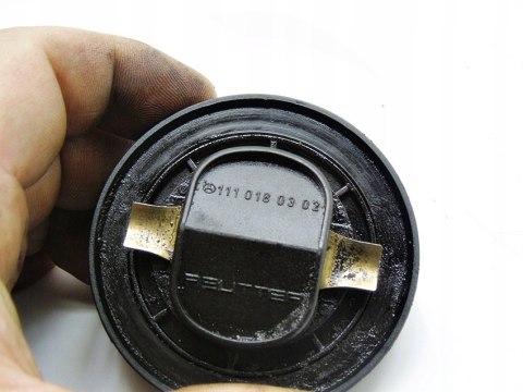 KOREK OLEJU 1.7 CDI A KLASA W168 A170 A160 VANEO KOREK OLEJU 1.7 CDI A KLASA W168 A170 A160 VANEO