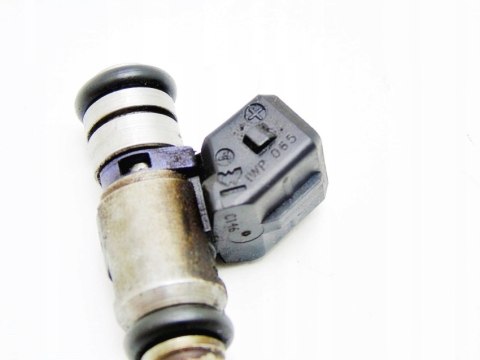 WTRYSKIWACZ IWP065 1.1 8V PANDA SEICENTO WTRYSKIWACZ IWP065 1.1 8V PANDA SEICENTO
