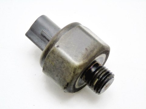 CZUJNIK STUKOWY STUKU 1.3 16V VVTI YARIS VERSO CZUJNIK STUKOWY STUKU 1.3 16V VVTI YARIS VERSO