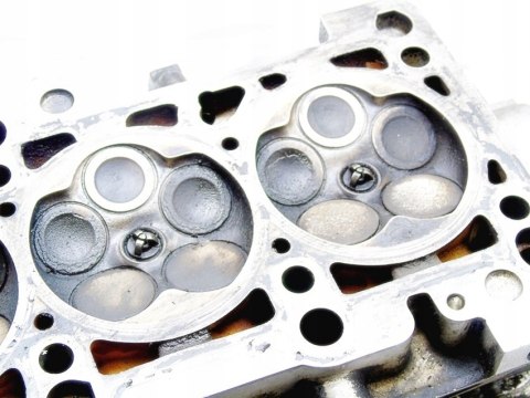 GŁOWICA 058103373A 1.8 T 20V PASSAT AUDI A4 A6 GŁOWICA 058103373A 1.8 T 20V PASSAT AUDI A4 A6
