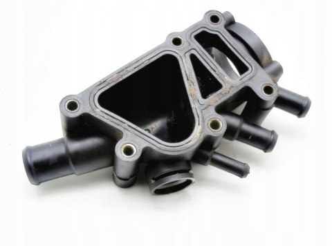OBUDOWA TERMOSTATU KRÓCIEC 1.3 8V FORD FIESTA V KA OBUDOWA TERMOSTATU KRÓCIEC 1.3 8V FORD FIESTA V KA